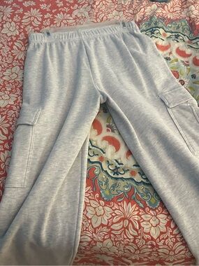 Gray Bluenotes Cargo Sweatpants - S/M